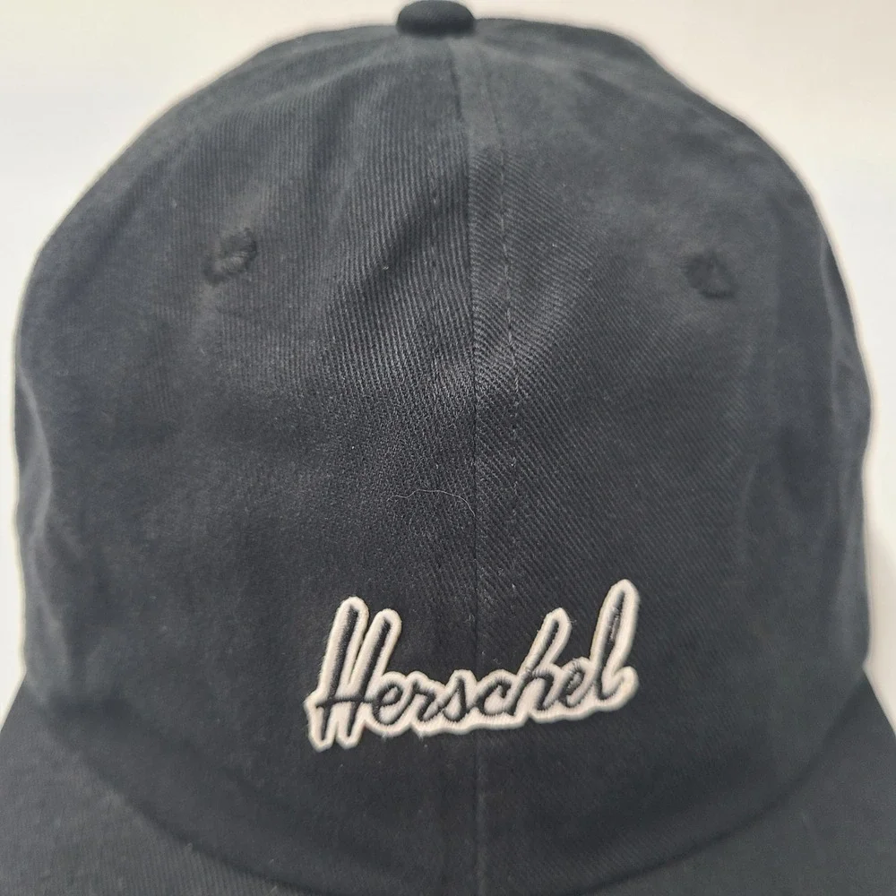 Herschel Hat Strapback Black White Script Logo Skate Skateboard Surf Dad Cap Men
